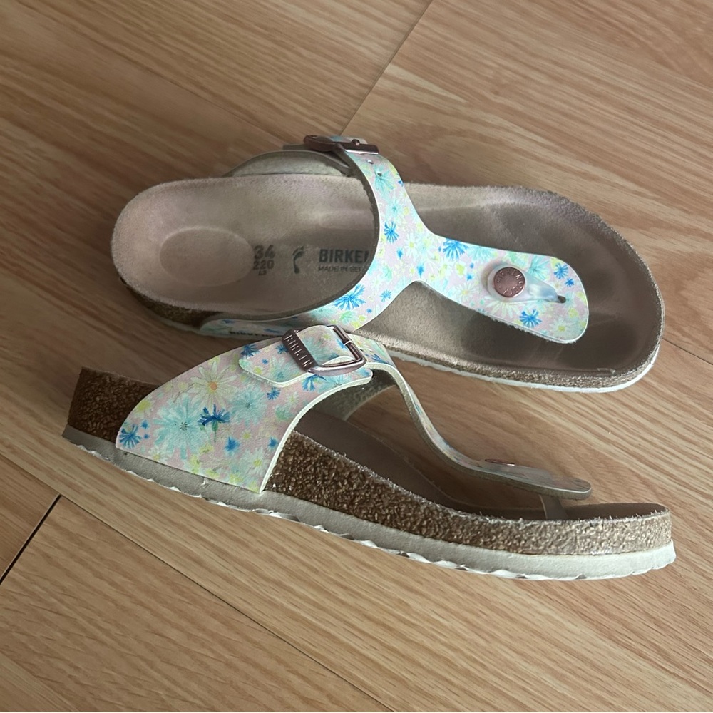 Birkenstock Gizeh Flor Sandals Size 36/5-5.5